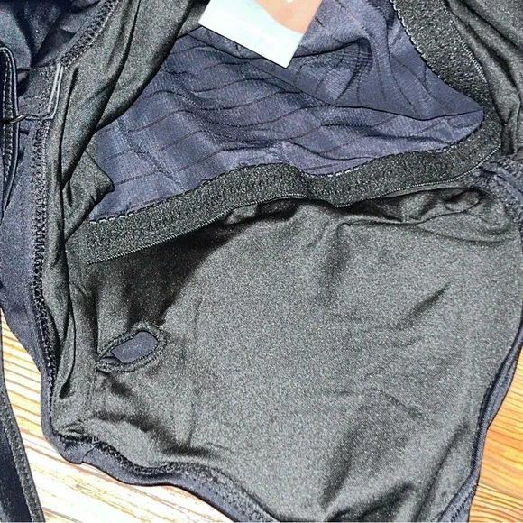 Women’s One Piece Black Swimsuit Ruching Criss Cross Adjustable Straps Sz M - Picture 9 of 9